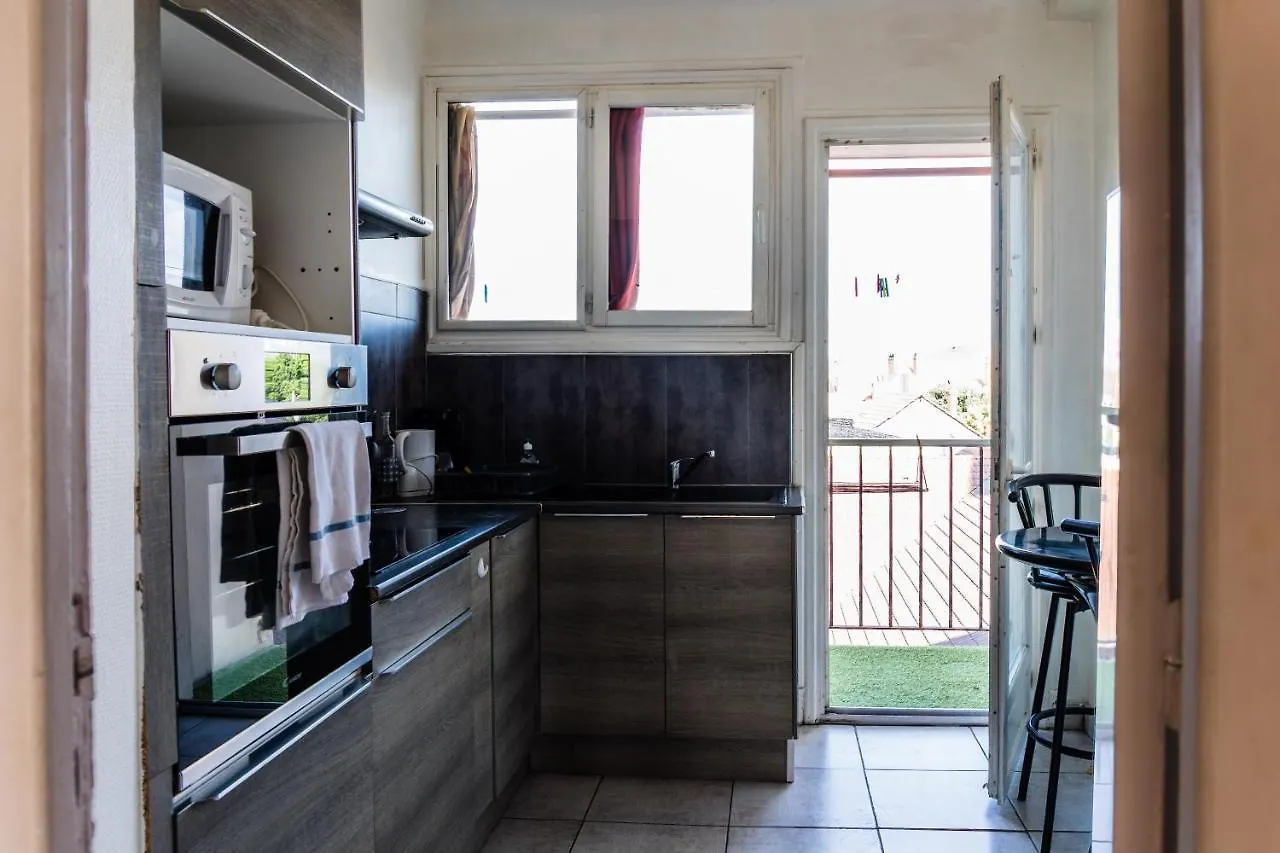 Le Voltaire -2 Chambres- 70M2- Hypercentre-Parking-Wifi Fibre- Nouvelle Literie Tarbes 0*,