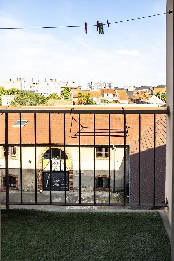 Le Voltaire -2 Chambres- 70M2- Hypercentre-Parking-Wifi Fibre- Nouvelle Literie Tarbes 0*,  Francia