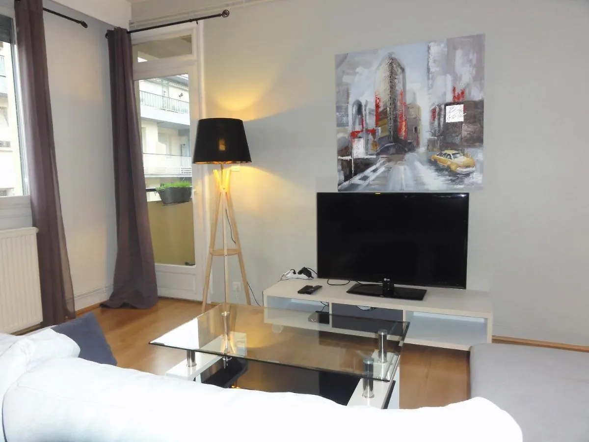Le Voltaire -2 Chambres- 70M2- Hypercentre-Parking-Wifi Fibre- Nouvelle Literie Tarbes Francia