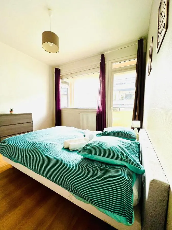 Le Voltaire -2 chambres- 70m2- HYPERCENTRE-Parking-WIFI FIBRE Tarbes France
